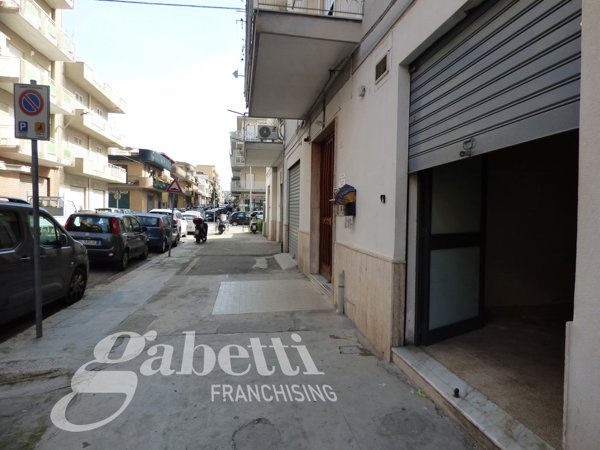 locale commerciale in affitto a Bagheria