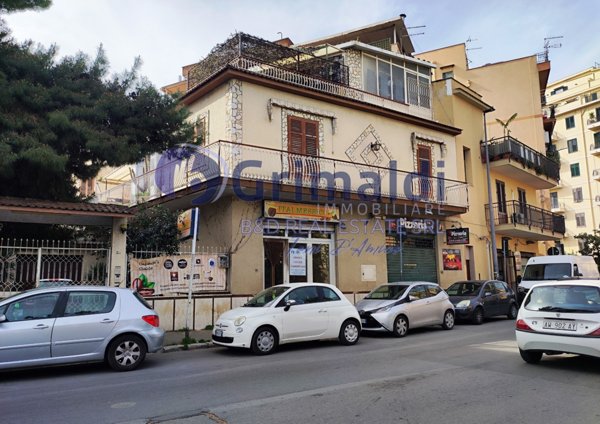 negozio in affitto a Bagheria in zona Centro Città