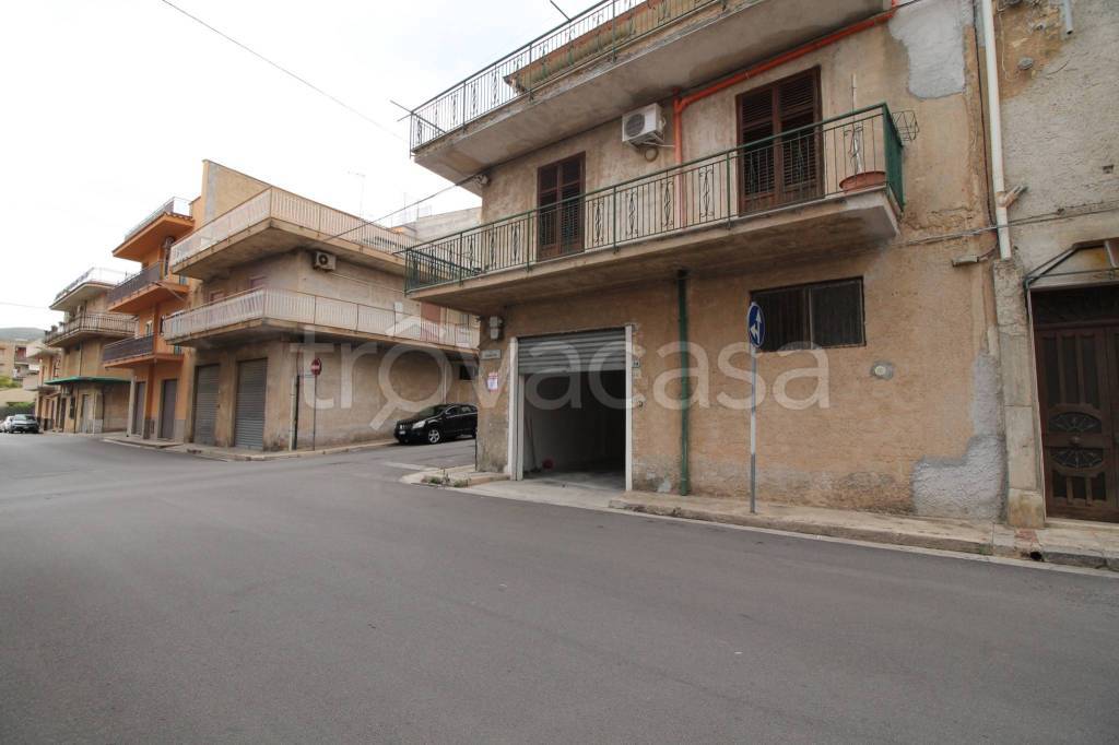 locale commerciale in affitto a Bagheria