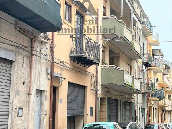 locale commerciale in affitto a Bagheria