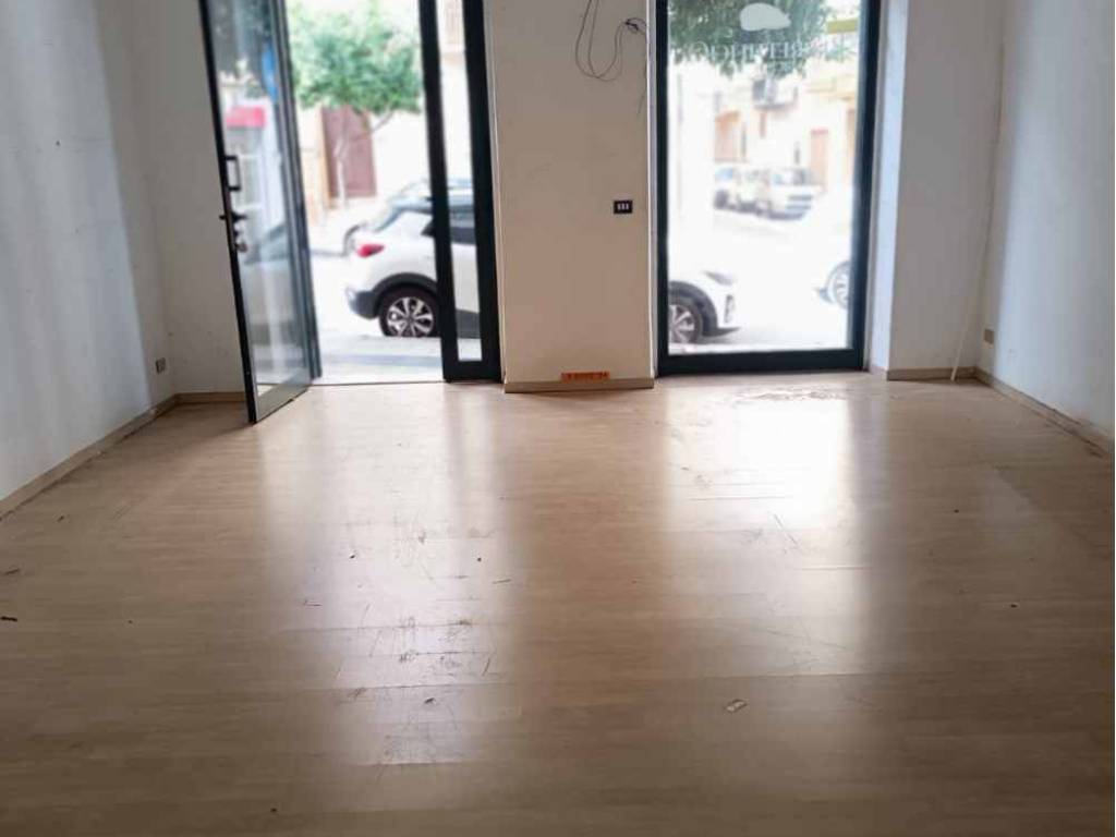 negozio in affitto a Bagheria