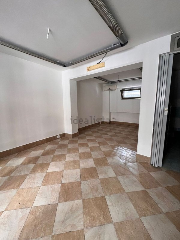 locale commerciale in affitto a Bagheria