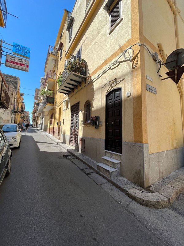 locale commerciale in affitto a Bagheria in zona Centro Città