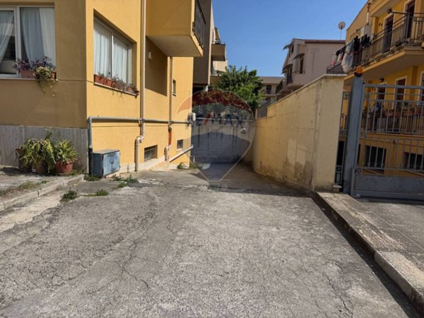 negozio in affitto a Bagheria