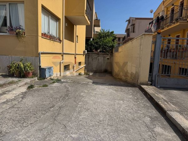 negozio in affitto a Bagheria