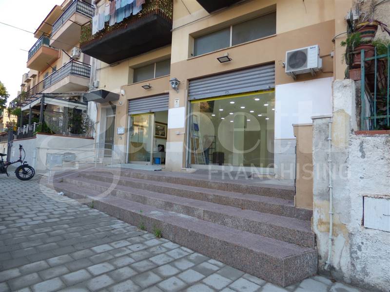negozio in affitto a Bagheria in zona Aspra