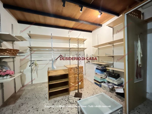 locale commerciale in affitto a Bagheria