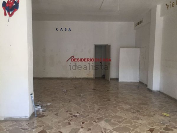 locale commerciale in affitto a Bagheria