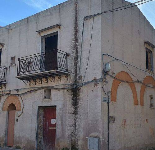 locale commerciale in affitto a Bagheria