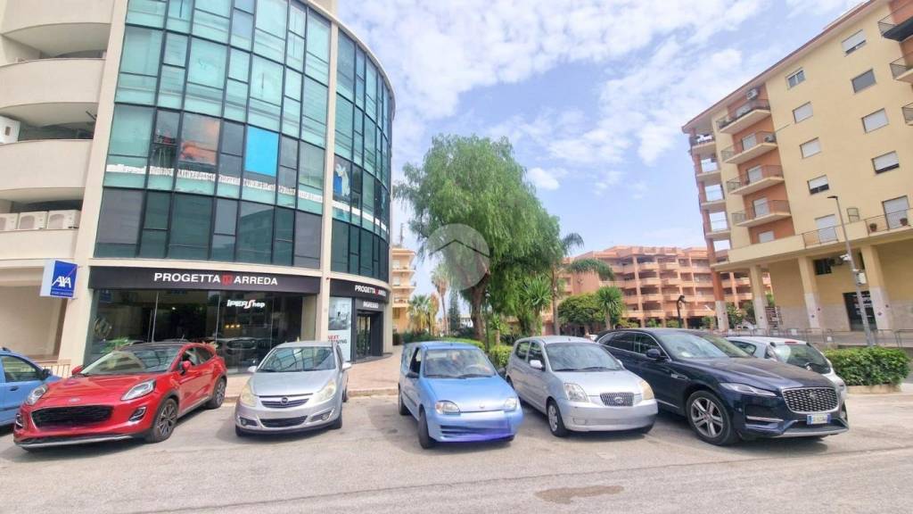 negozio in affitto a Bagheria