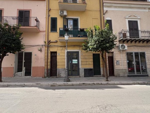 negozio in affitto a Bagheria in zona Centro Città