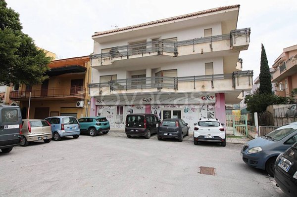 negozio in affitto a Bagheria