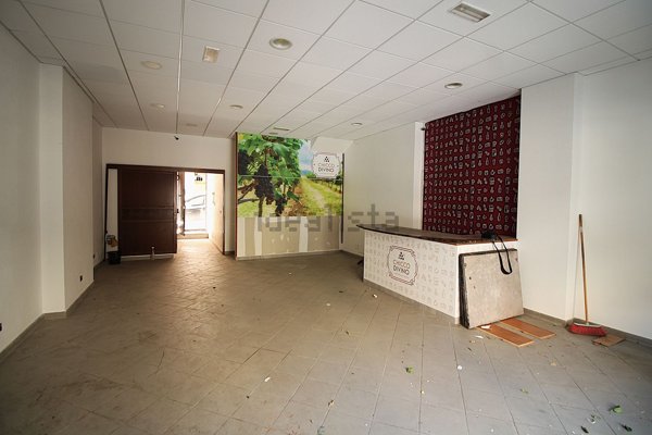 locale commerciale in affitto a Bagheria