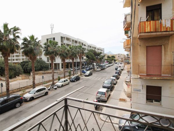 appartamento in affitto a Bagheria in zona Centro Città