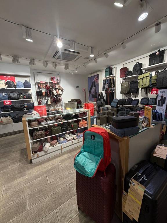 negozio in affitto a Bagheria in zona Centro Città