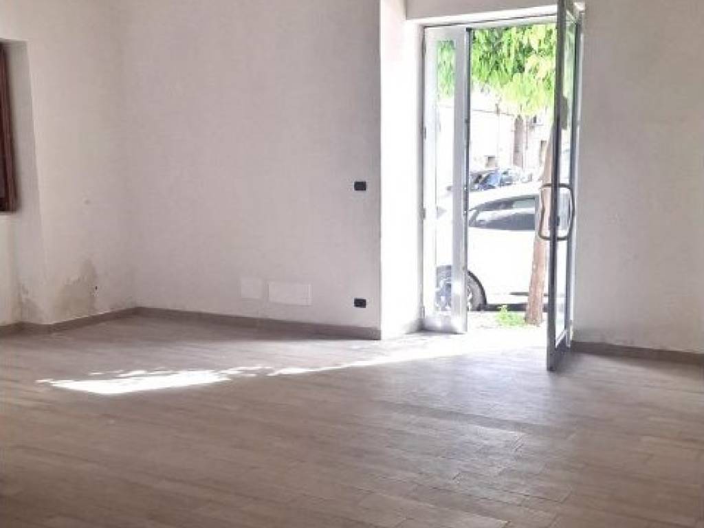 negozio in affitto a Bagheria