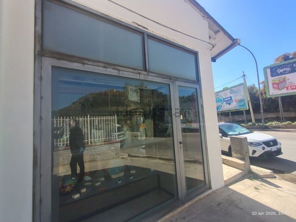 locale commerciale in affitto a Bagheria
