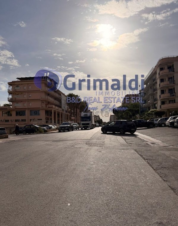locale commerciale in affitto a Bagheria
