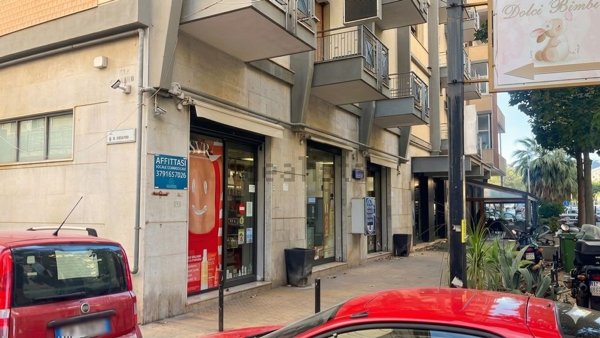 locale commerciale in affitto a Bagheria in zona Villa Cavaretta