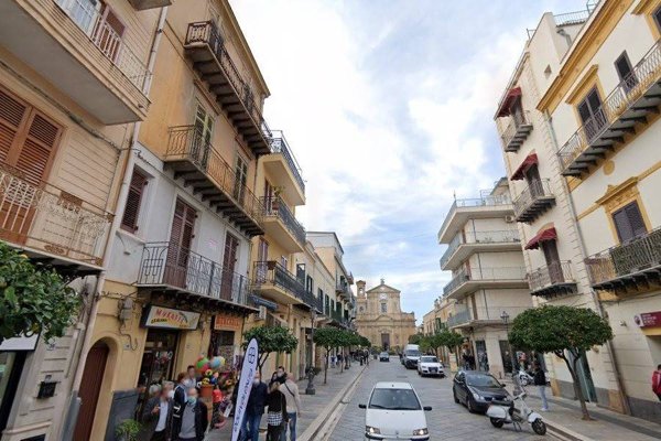 negozio in affitto a Bagheria in zona Centro Città