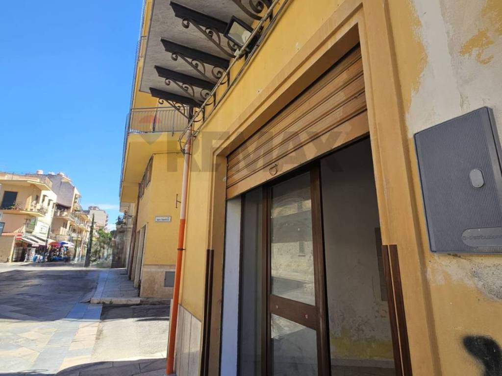 negozio in affitto a Bagheria in zona Centro Città