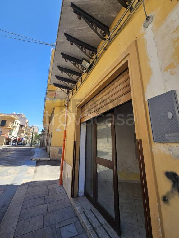 negozio in affitto a Bagheria in zona Centro Città