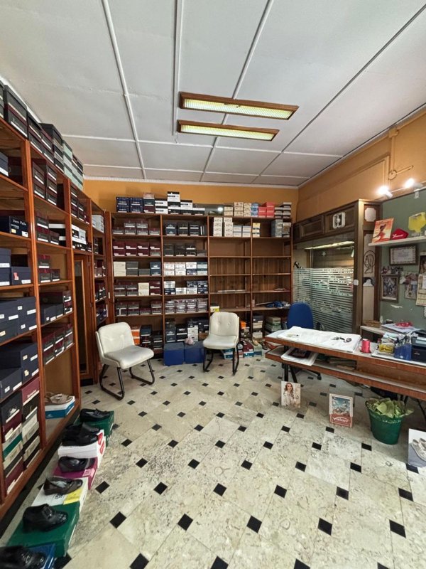 locale commerciale in affitto a Bagheria