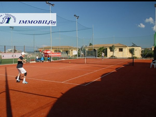 appartamento in affitto a Campofelice di Roccella