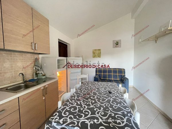 appartamento in affitto a Campofelice di Roccella