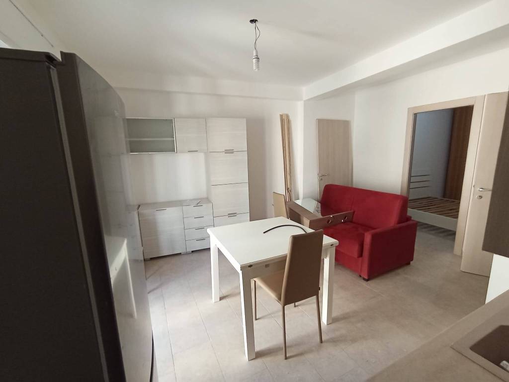 appartamento in affitto a Campofelice di Roccella