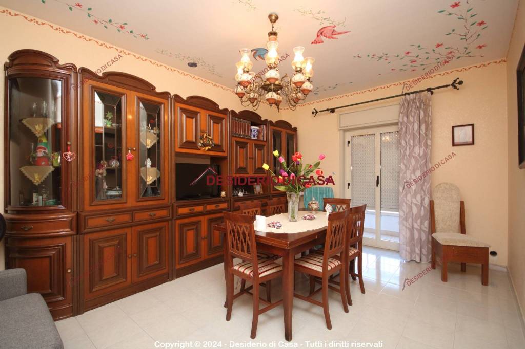 appartamento in affitto a Campofelice di Roccella