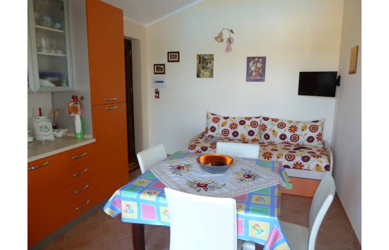 appartamento in affitto a Campofelice di Roccella