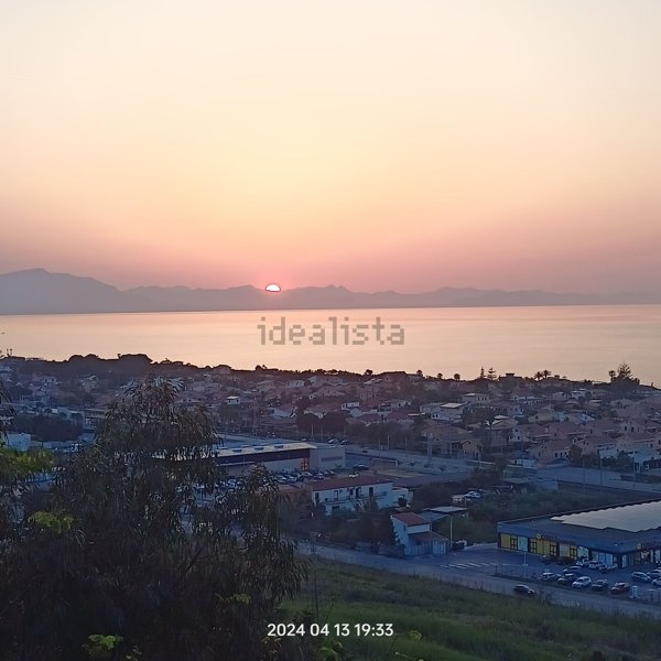 appartamento in affitto a Campofelice di Roccella