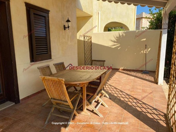 appartamento in affitto a Campofelice di Roccella