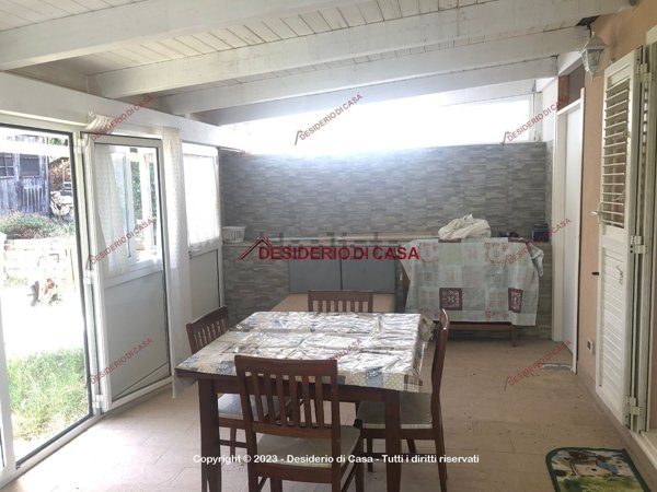 appartamento in affitto a Campofelice di Roccella