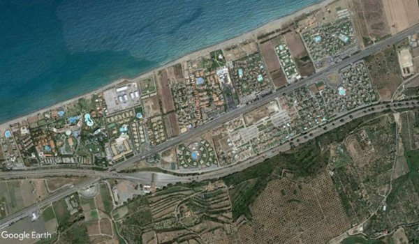 appartamento in affitto a Campofelice di Roccella