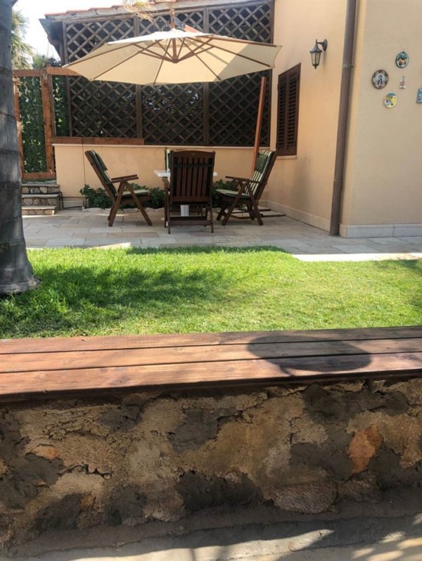 casa indipendente in affitto a Campofelice di Roccella