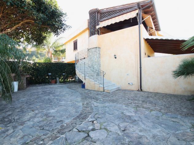 casa indipendente in affitto a Campofelice di Roccella