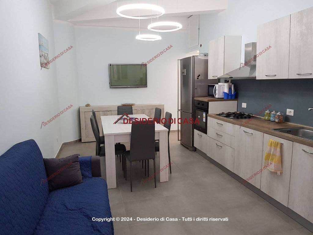 appartamento in affitto a Campofelice di Roccella