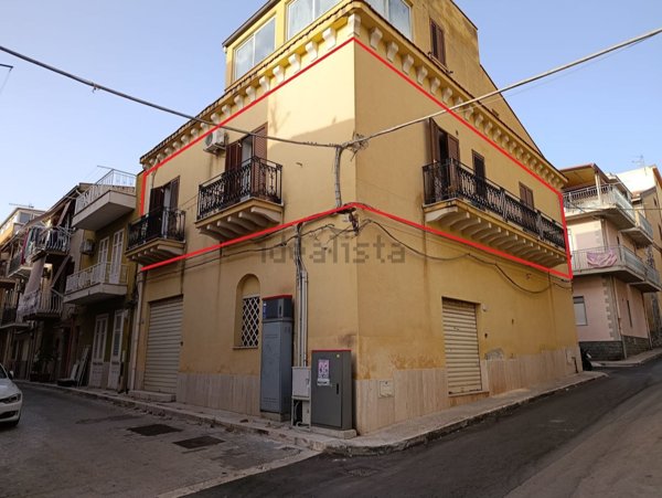 appartamento in affitto a Campofelice di Roccella