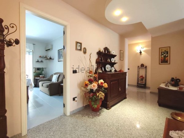 appartamento in affitto a Campofelice di Roccella