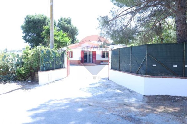 casa indipendente in affitto a Capaci