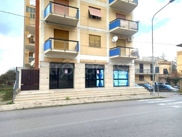 negozio in affitto a Capaci