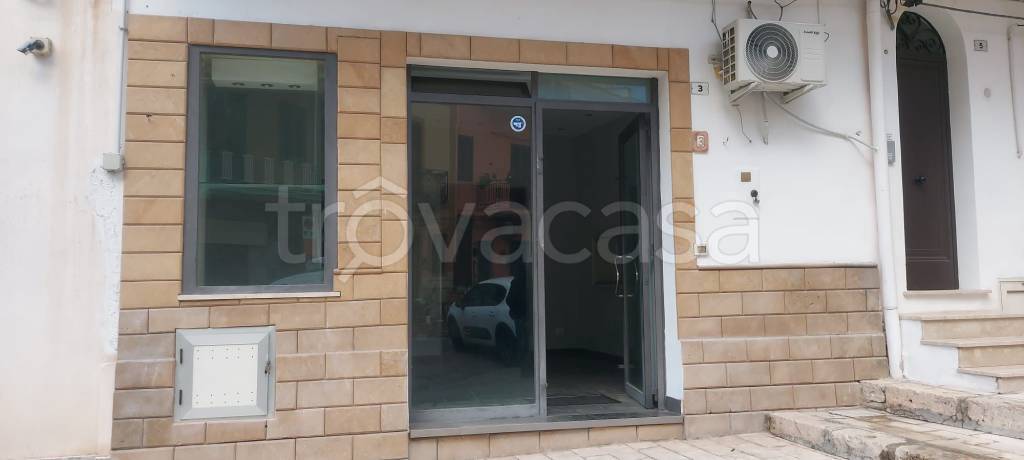 negozio in affitto a Capaci