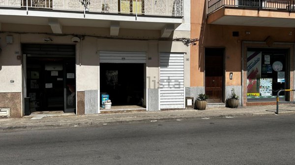 locale commerciale in affitto a Capaci
