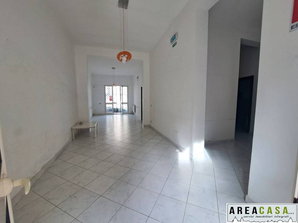 negozio in affitto a Capaci