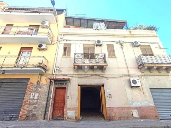 locale commerciale in affitto a Capaci