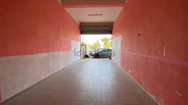 locale di sgombero in affitto a Carini