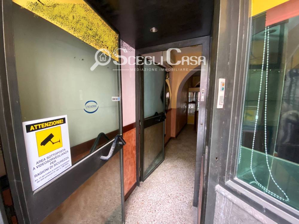 locale commerciale in affitto a Carini