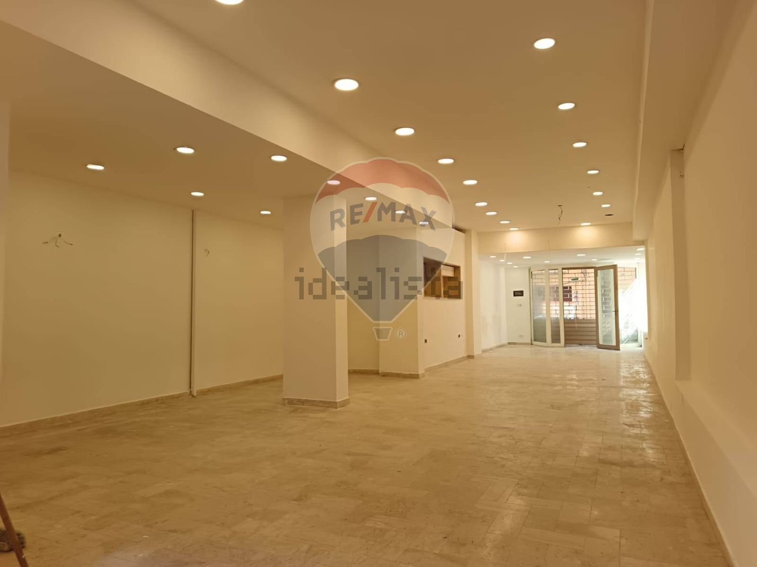locale commerciale in affitto a Carini